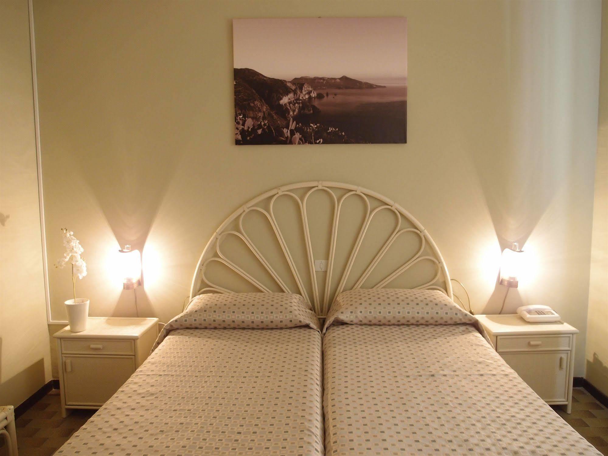 Pietra Pomice Hotel Lipari  Bagian luar foto